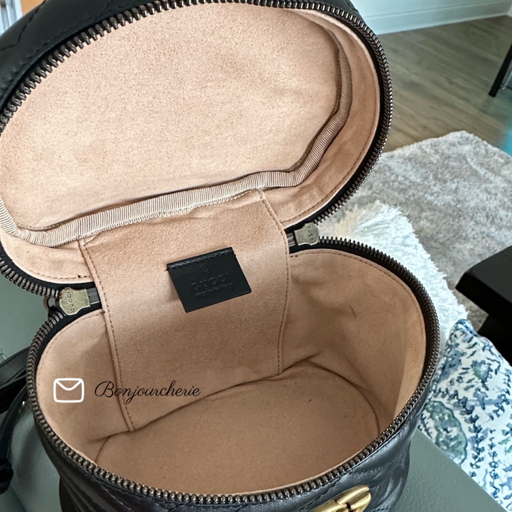 Authentic Gucci Black Quilted crossbody - Picture 12 of 15